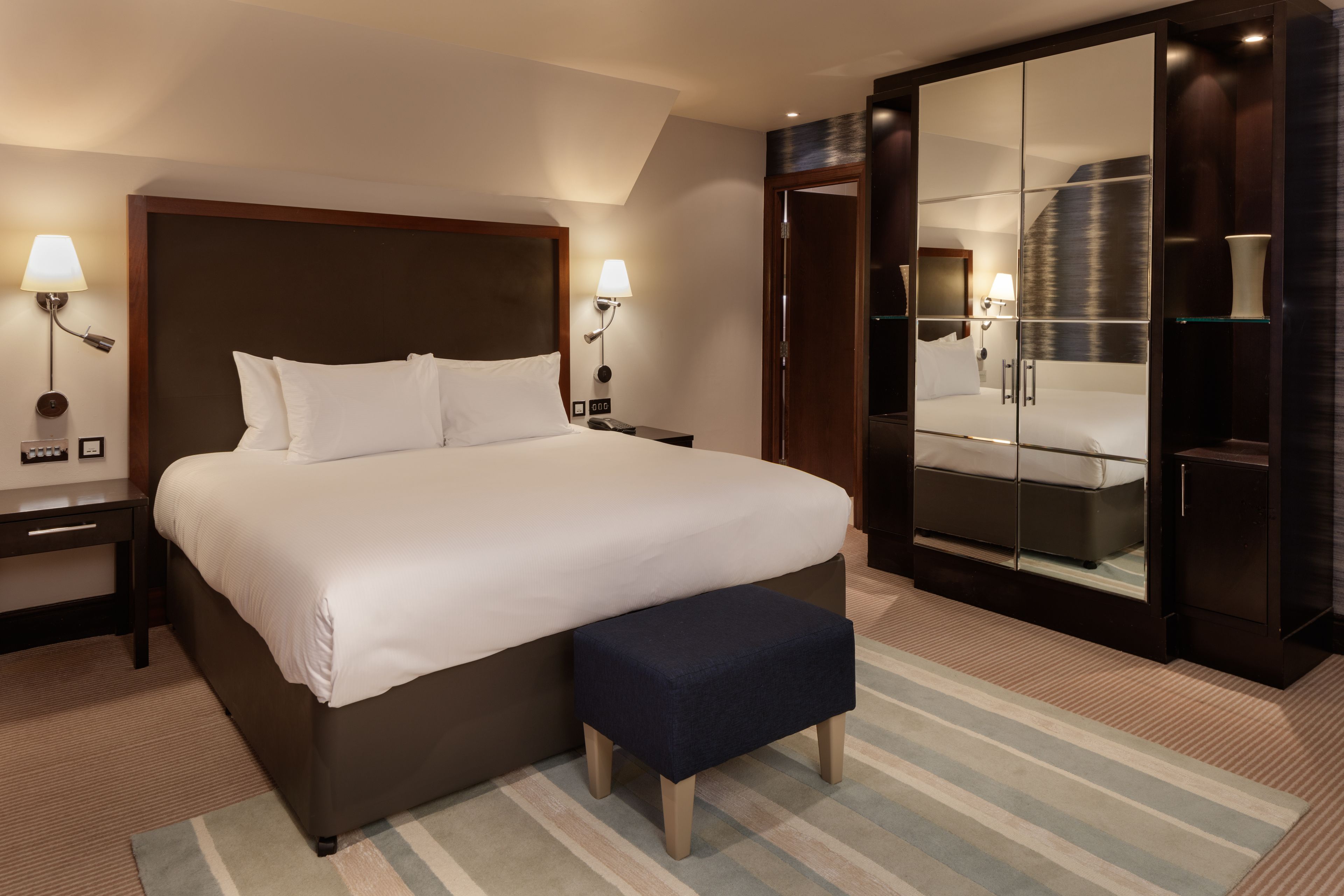 1 bedroom, in-room safe, desk, laptop workspace