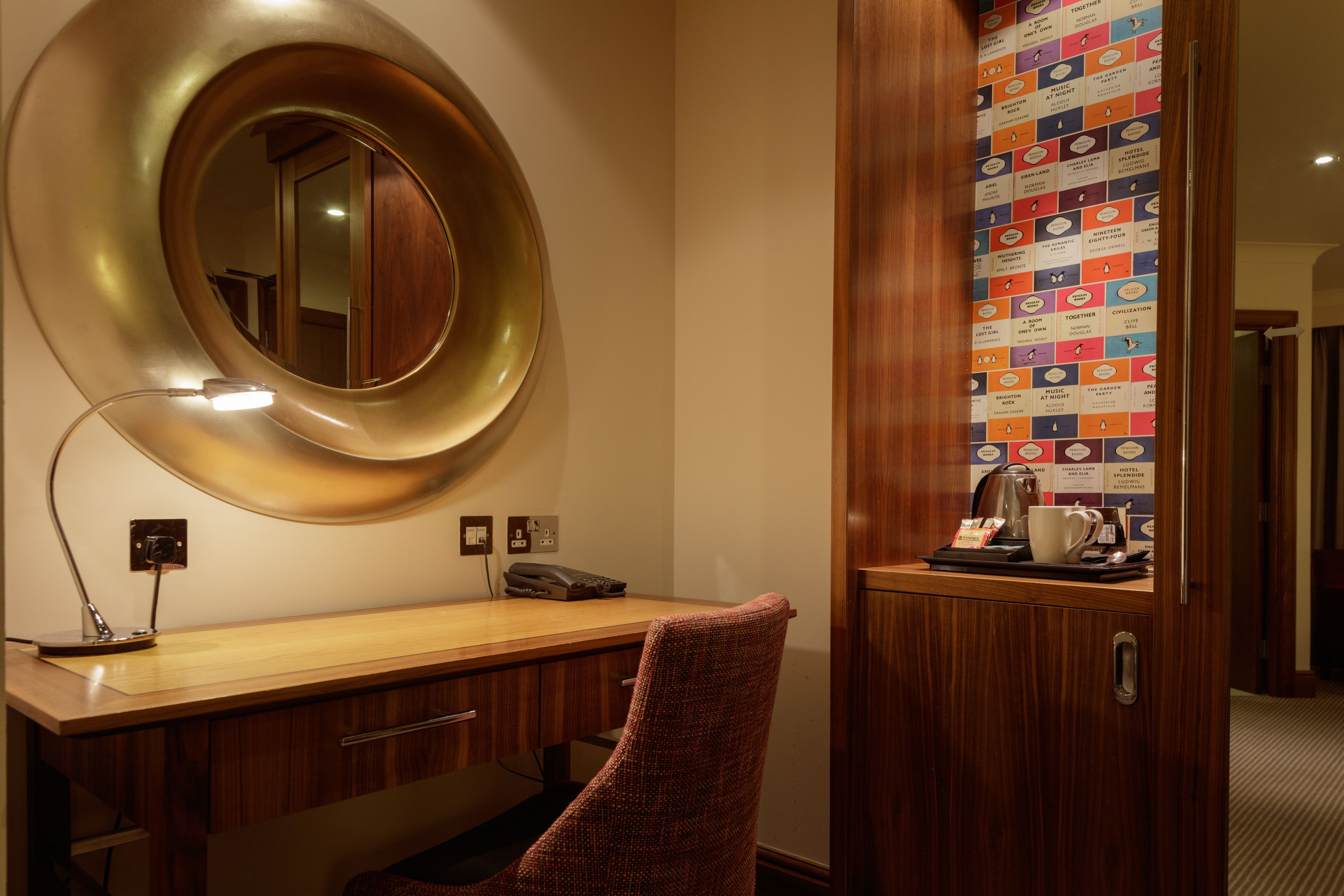 1 bedroom, in-room safe, desk, laptop workspace