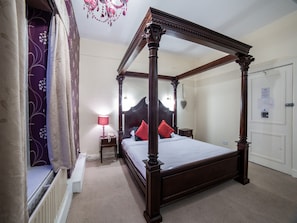 Superior Double Room, 1 Double Bed | Iron/ironing board, free cots/infant beds, free WiFi, bed sheets