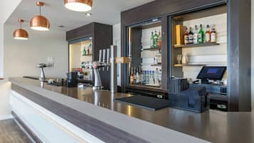 Bar (en la propiedad)