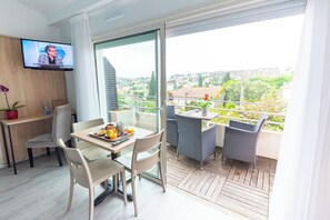 Balcony - Zenitude Hôtel-Résidences Le Cannet (Le Cannet)