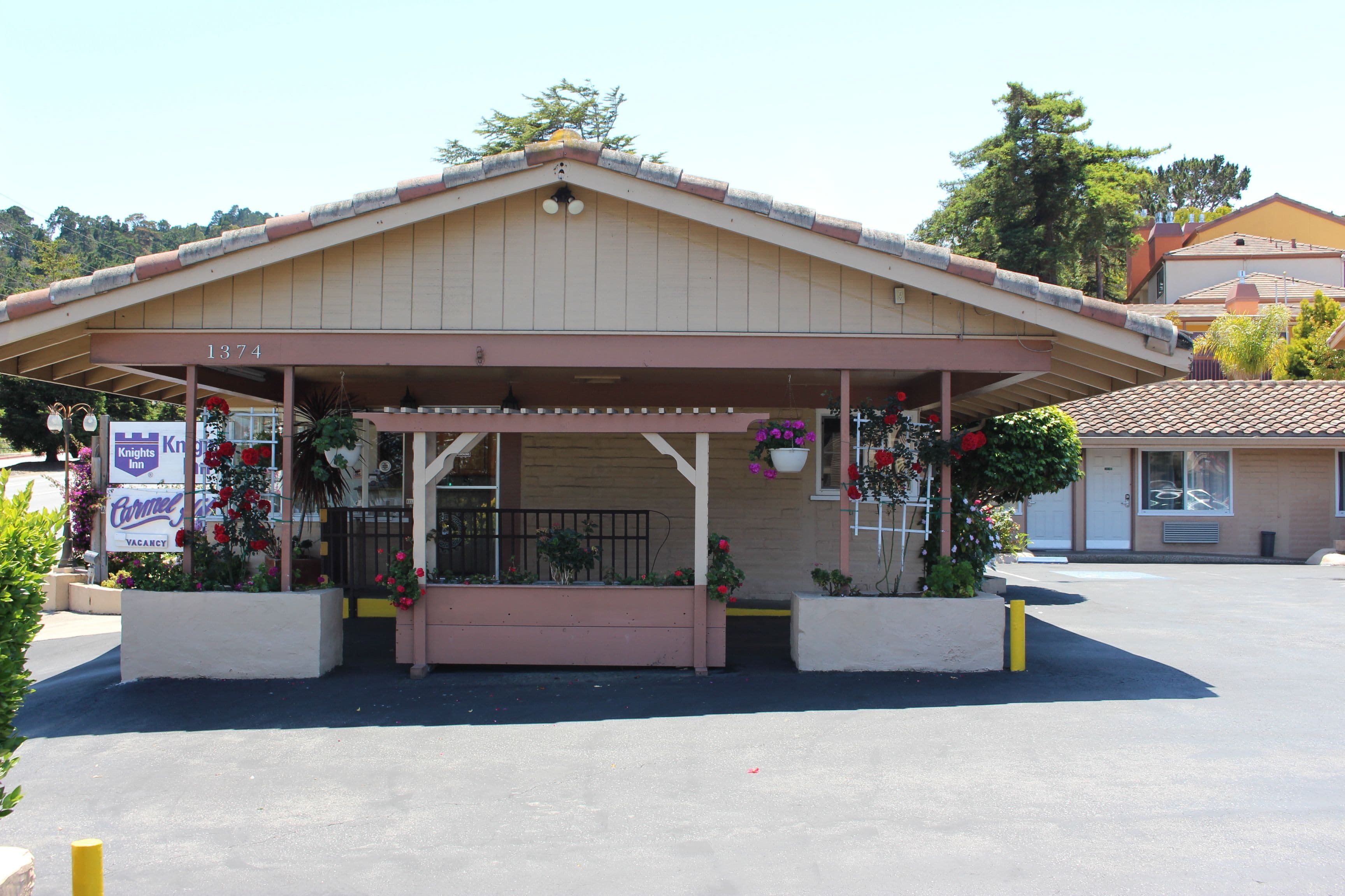 Photo - Carmel Hill Lodge