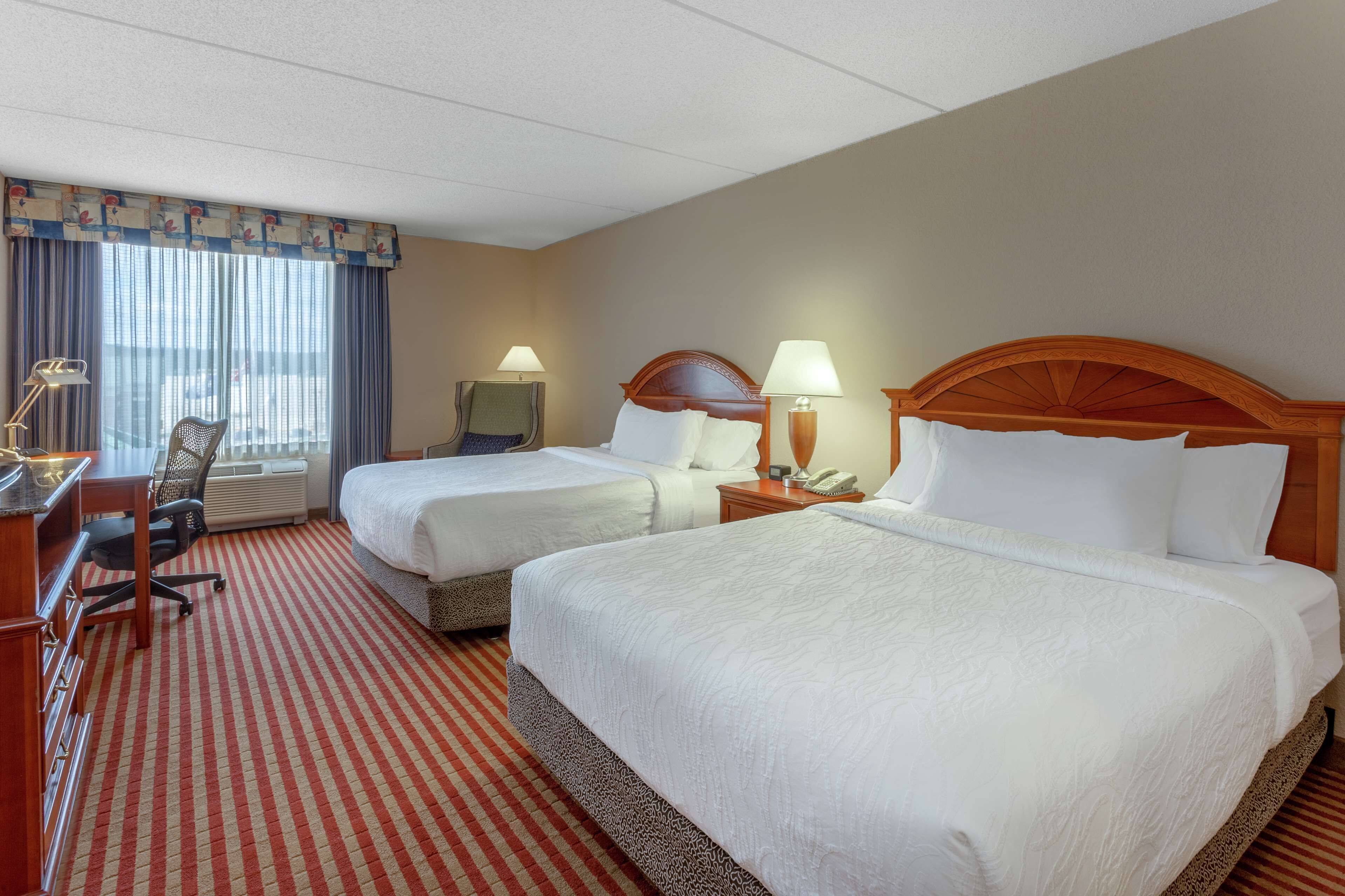 Premium bedding, pillowtop beds, in-room safe, desk