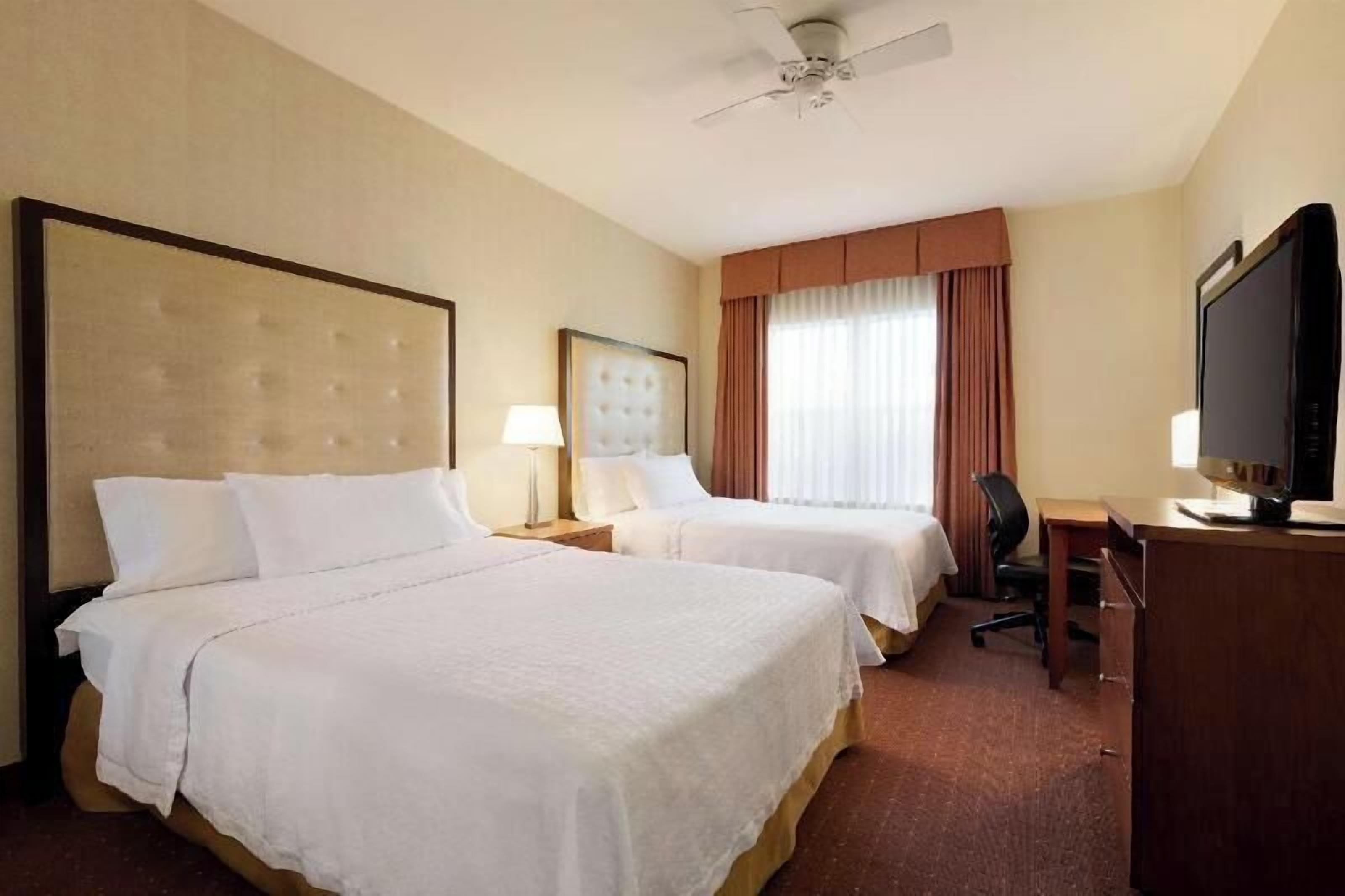 Pillowtop beds, in-room safe, desk, laptop workspace