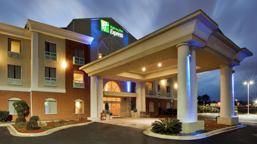 Holiday Inn Express & Suites Thomasville by IHG