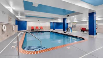Piscine intérieure