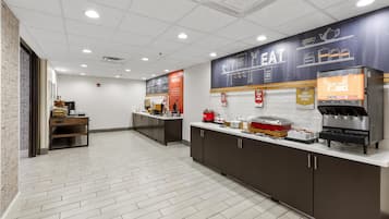 Déjeuner continental gratuit tous les jours