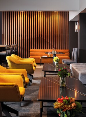 Lounge - Champions Club and Hotel, Houston Westchase (Houston)