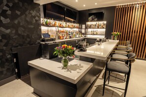 Breakfast, lunch and dinner served