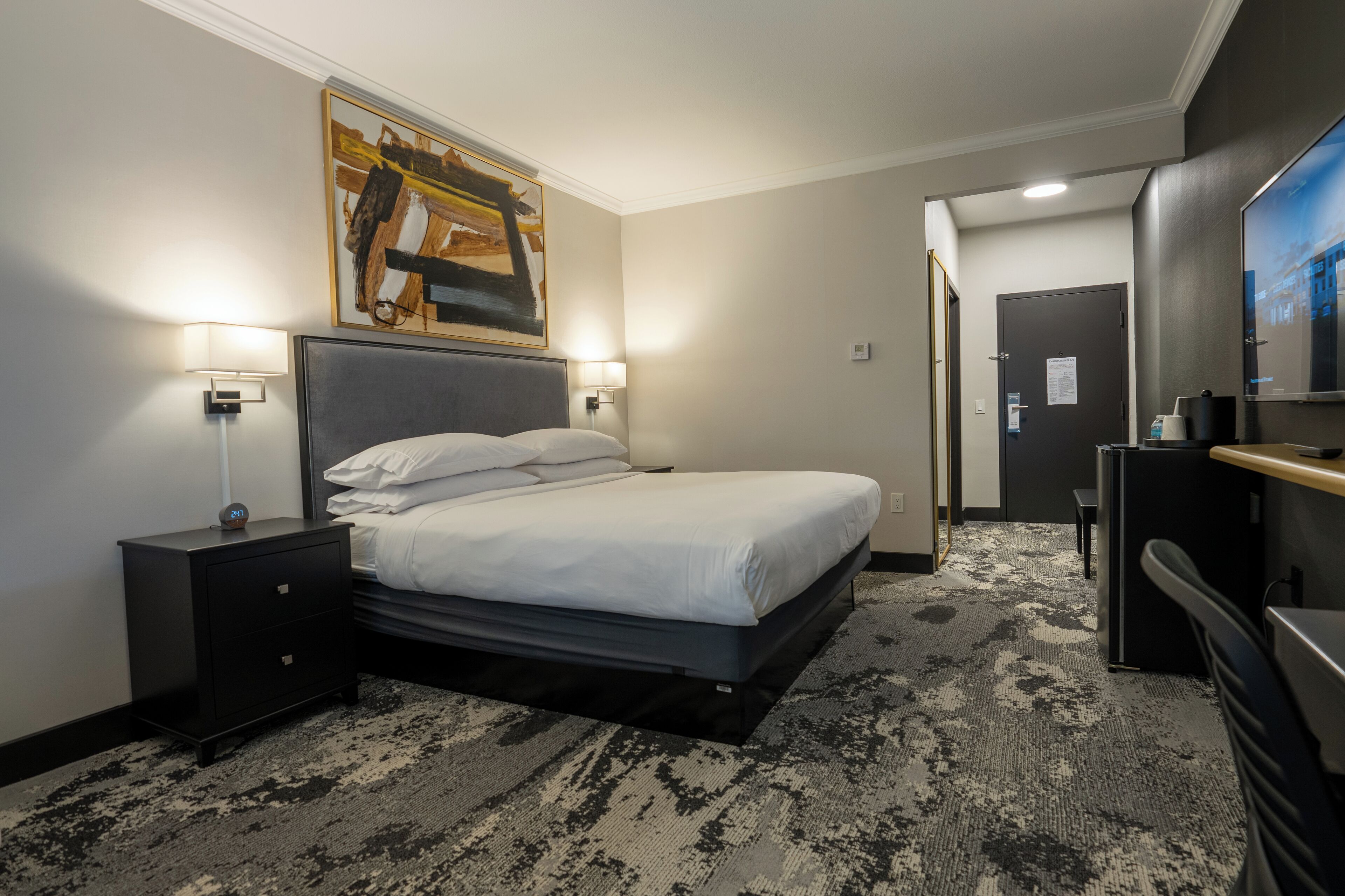 Premium bedding, down comforters, pillowtop beds, in-room safe