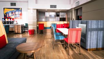 Frokost på farten er inkludert hver dag