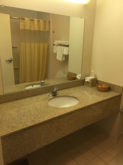 Red Carpet Inn Chambersburg