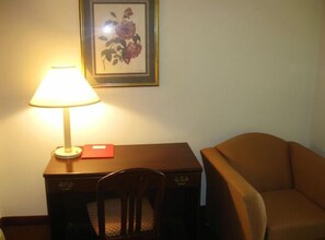 Room amenity - Red Carpet Inn Chambersburg (Chambersburg)
