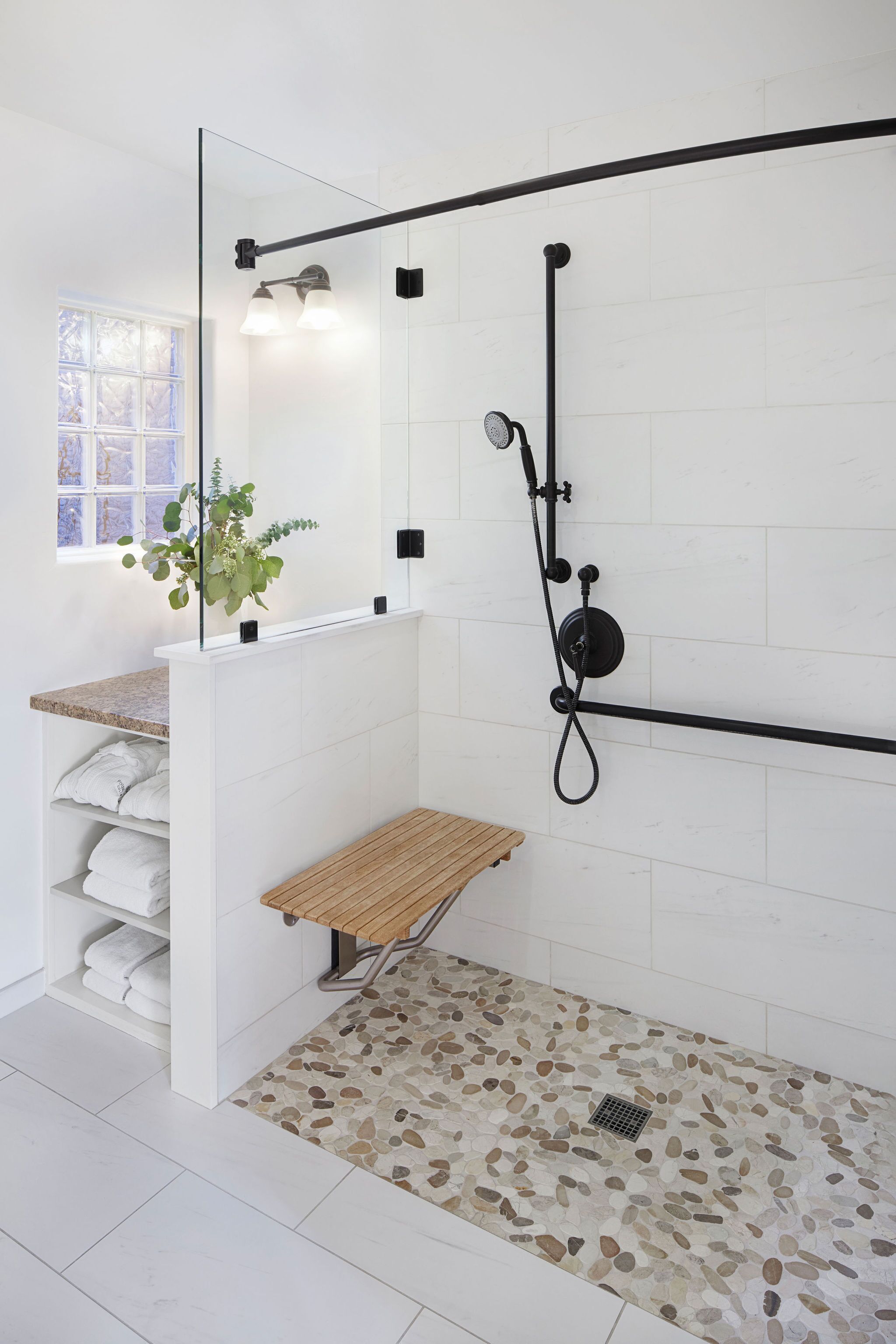 deluxe double queen (ada) | bathroom | free toiletries, hair dryer, bathrobes, towels