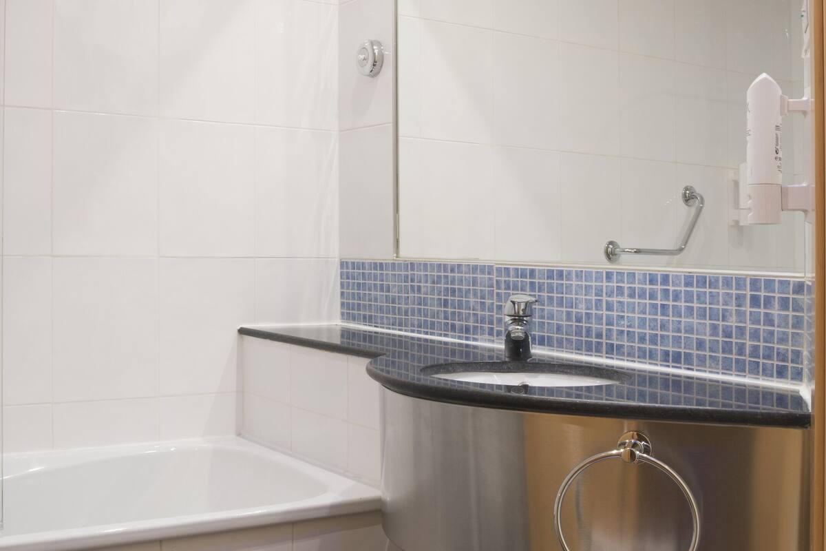 standard room | bathroom | deep-soaking bathtub, hair dryer, bidet, towels