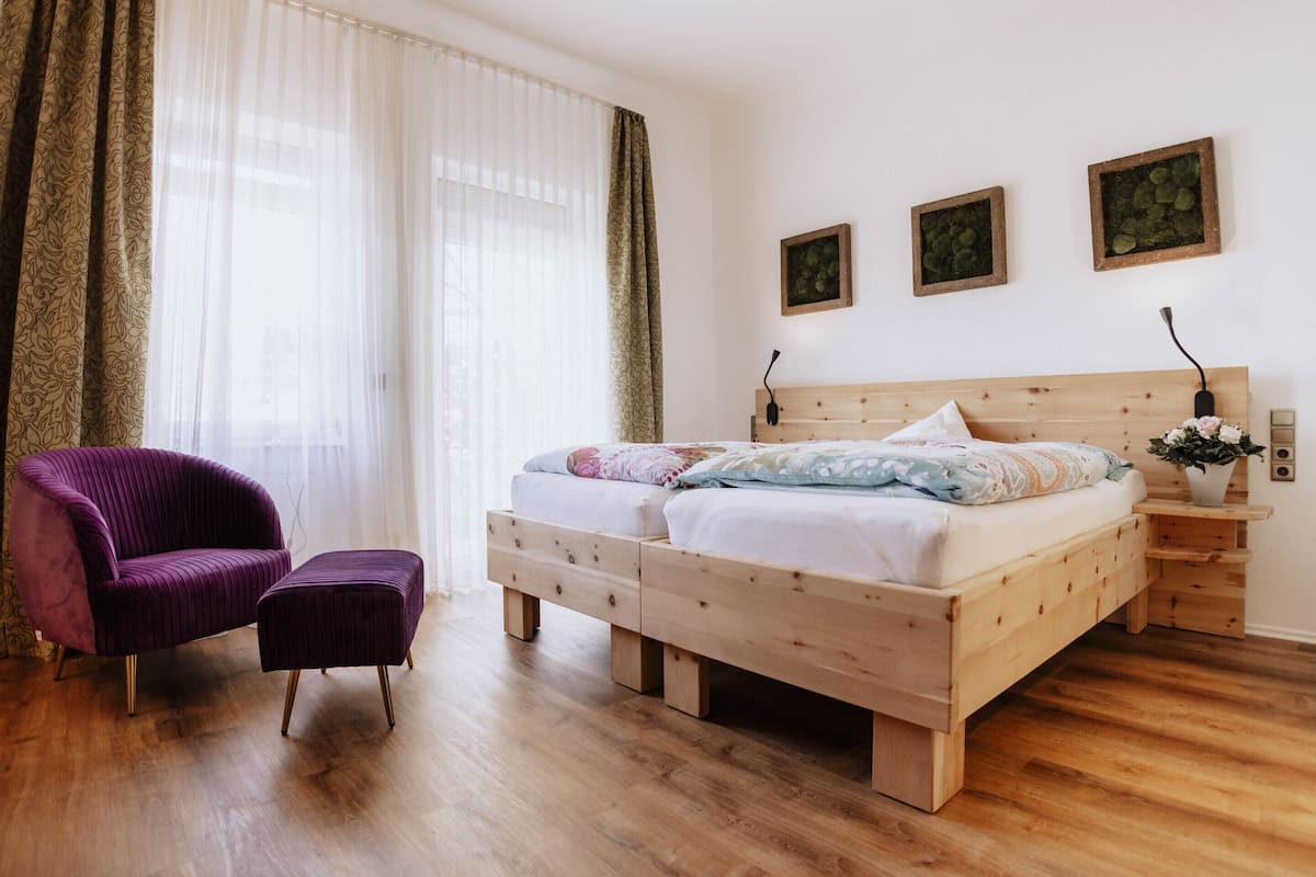 Hypo-allergenic bedding, individually furnished, desk, laptop workspace