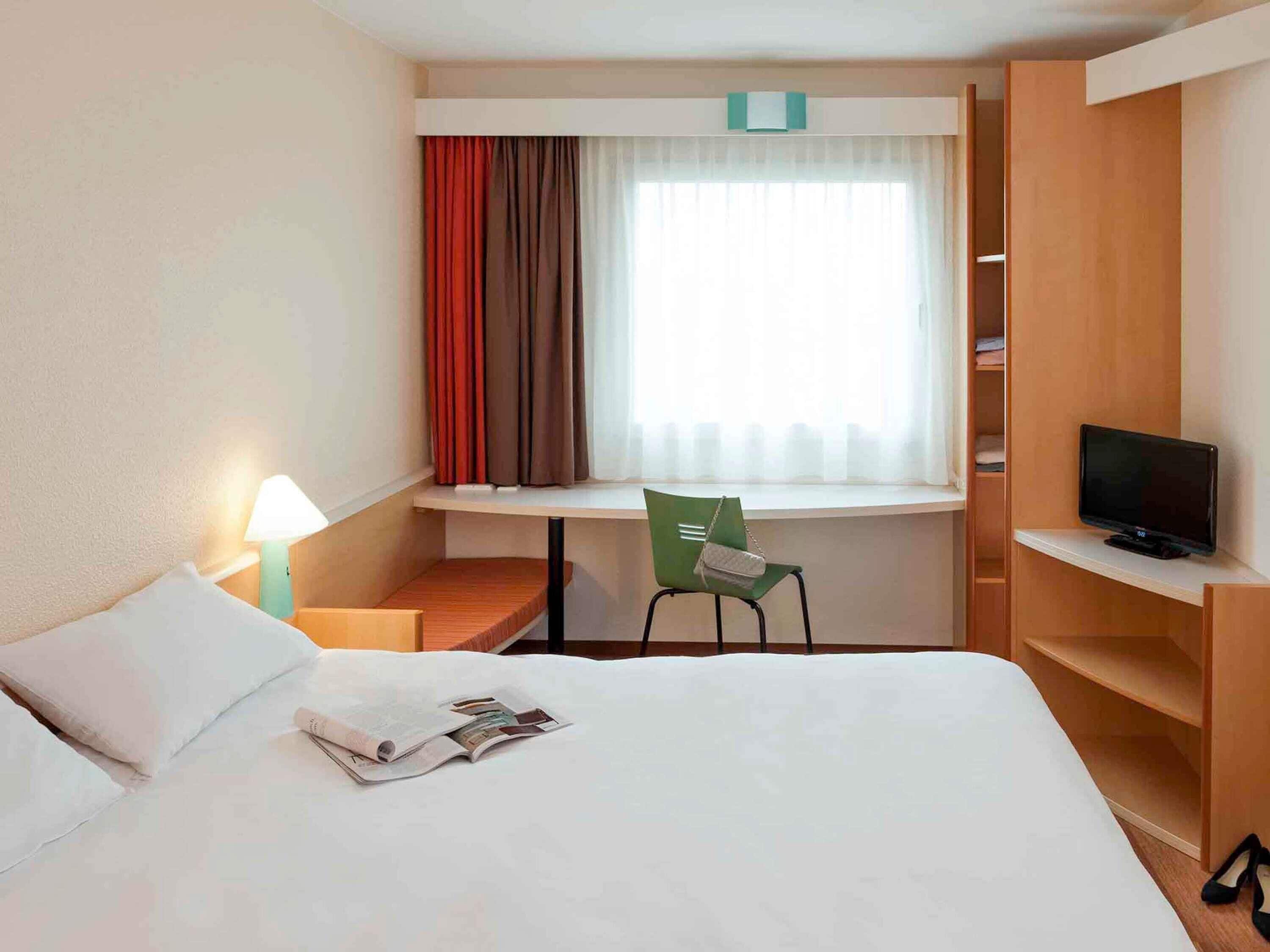 Standard Double Room, 1 Double Bed | Hypo-allergenic bedding, desk, laptop workspace, blackout curtains