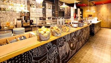 Daily buffet breakfast (EUR 17 per person)