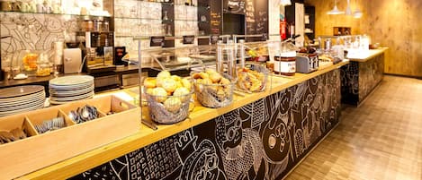 Daily buffet breakfast (EUR 17 per person)