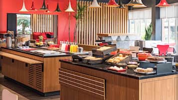 Esmorzar diari d'estil bufet (53.00 BRL per persona)