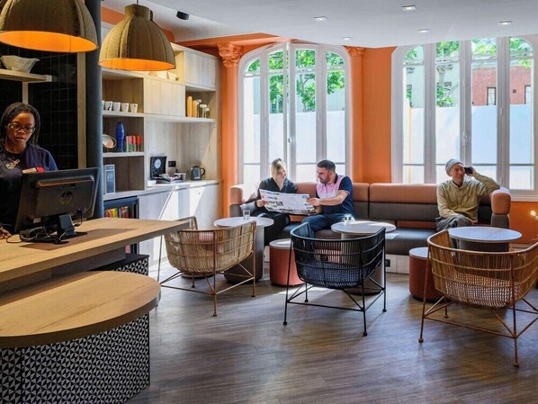 Lobby - ibis Paris Tour Montparnasse 15ème (Paris)