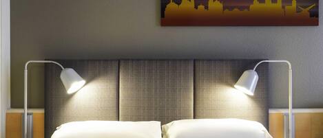 Standard-Doppelzimmer, 1 Doppelbett | Verdunkelungsvorhänge, schallisolierte Zimmer, Bügeleisen/Bügelbrett