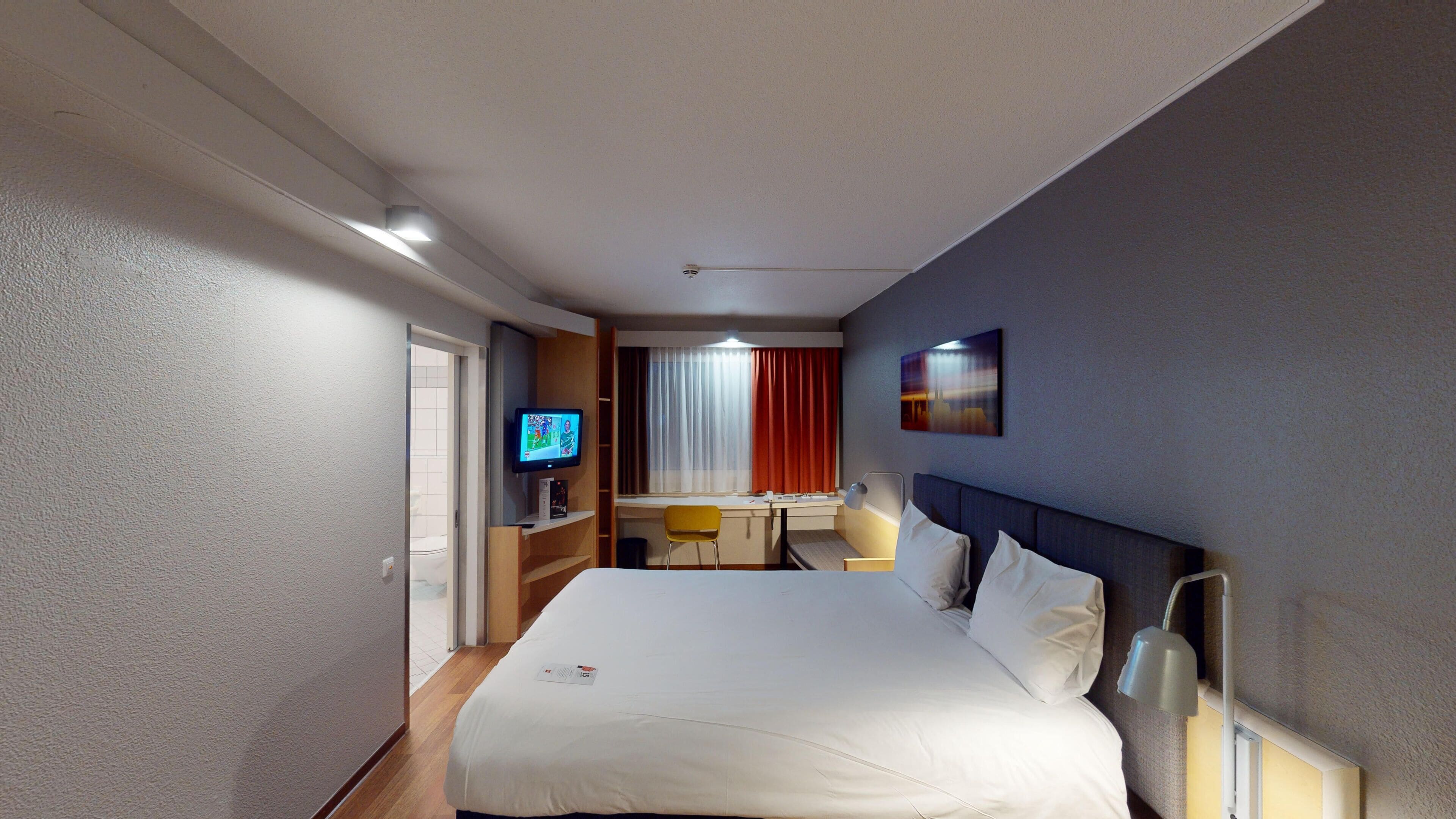 double room, 1 double bed (new sleep easy concept) | desk, iron/ironing board, free wifi, bed sheets