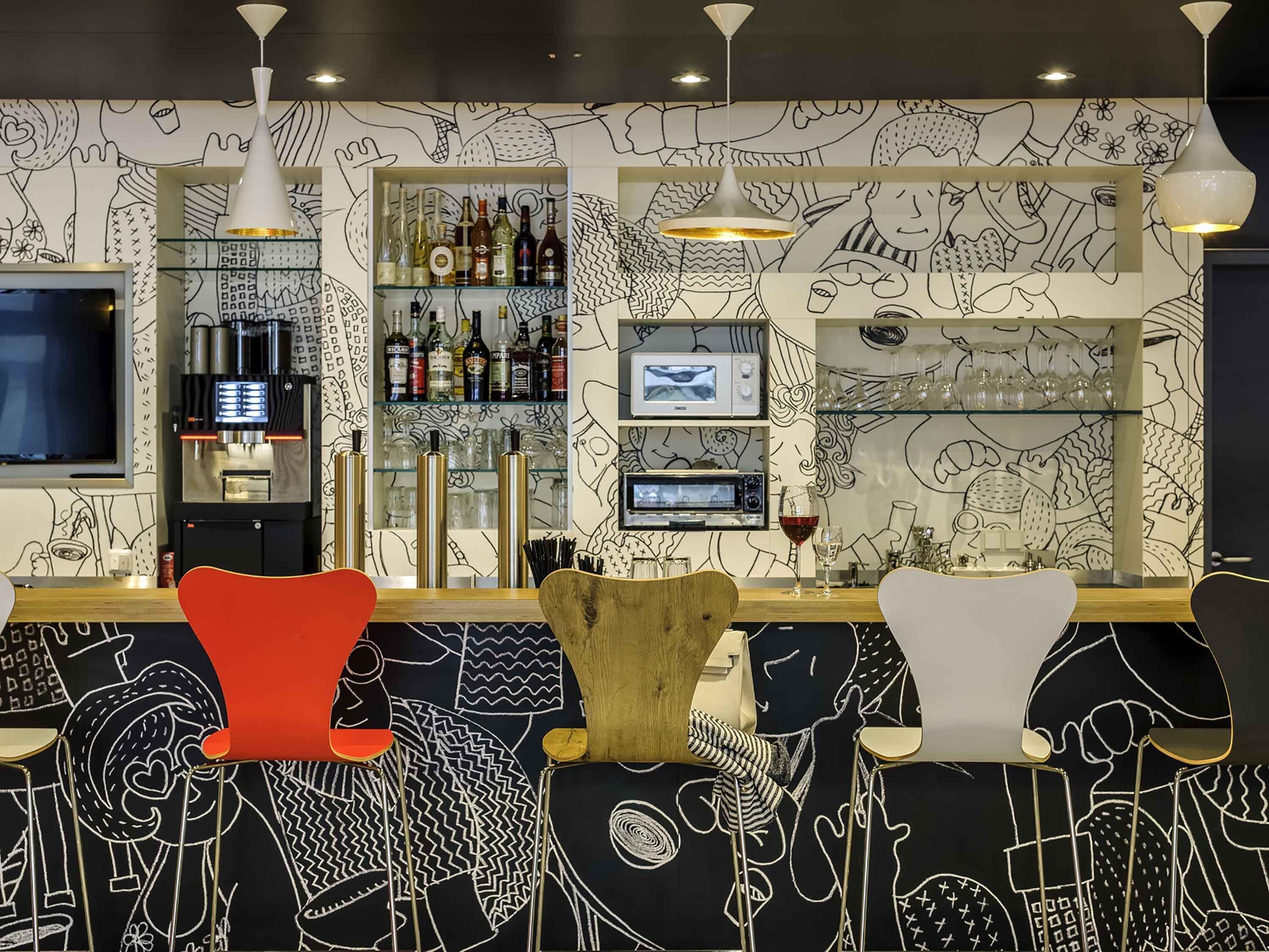 Lobby-Lounge