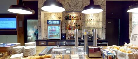 Daily buffet breakfast (EUR 17.5 per person)