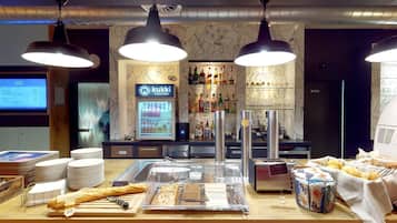 Tägliches Frühstücksbuffet gegen Gebühr