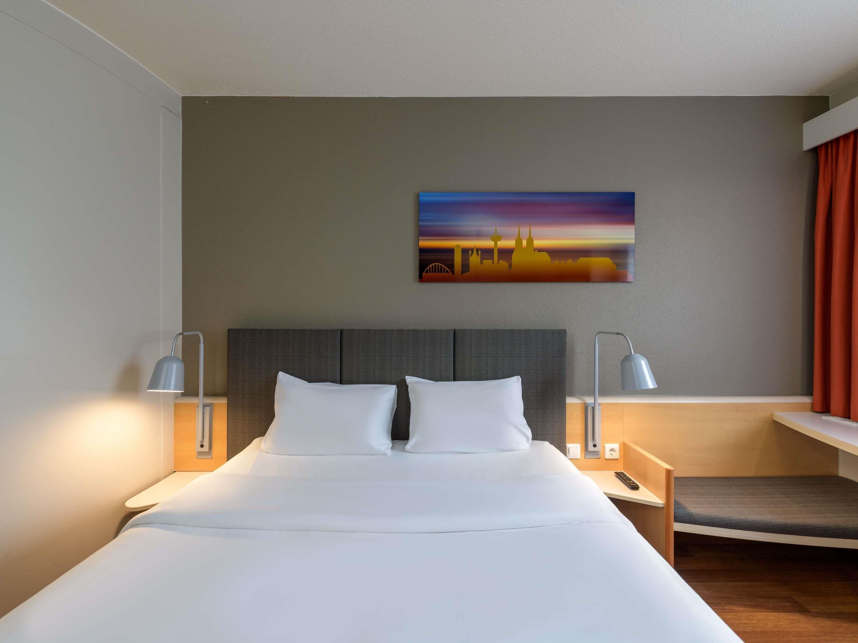Double Room, 1 Double Bed (New Sleep Easy Concept) | Desk, iron/ironing board (on request), WiFi (free), bed sheets