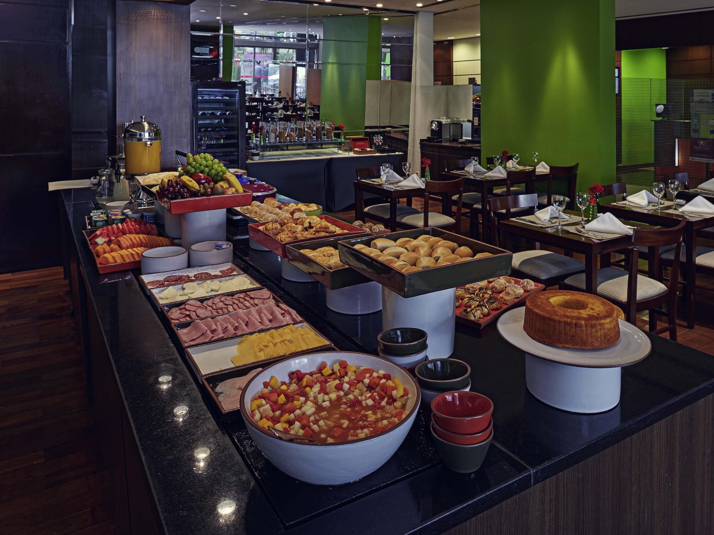Daily buffet breakfast for a fee