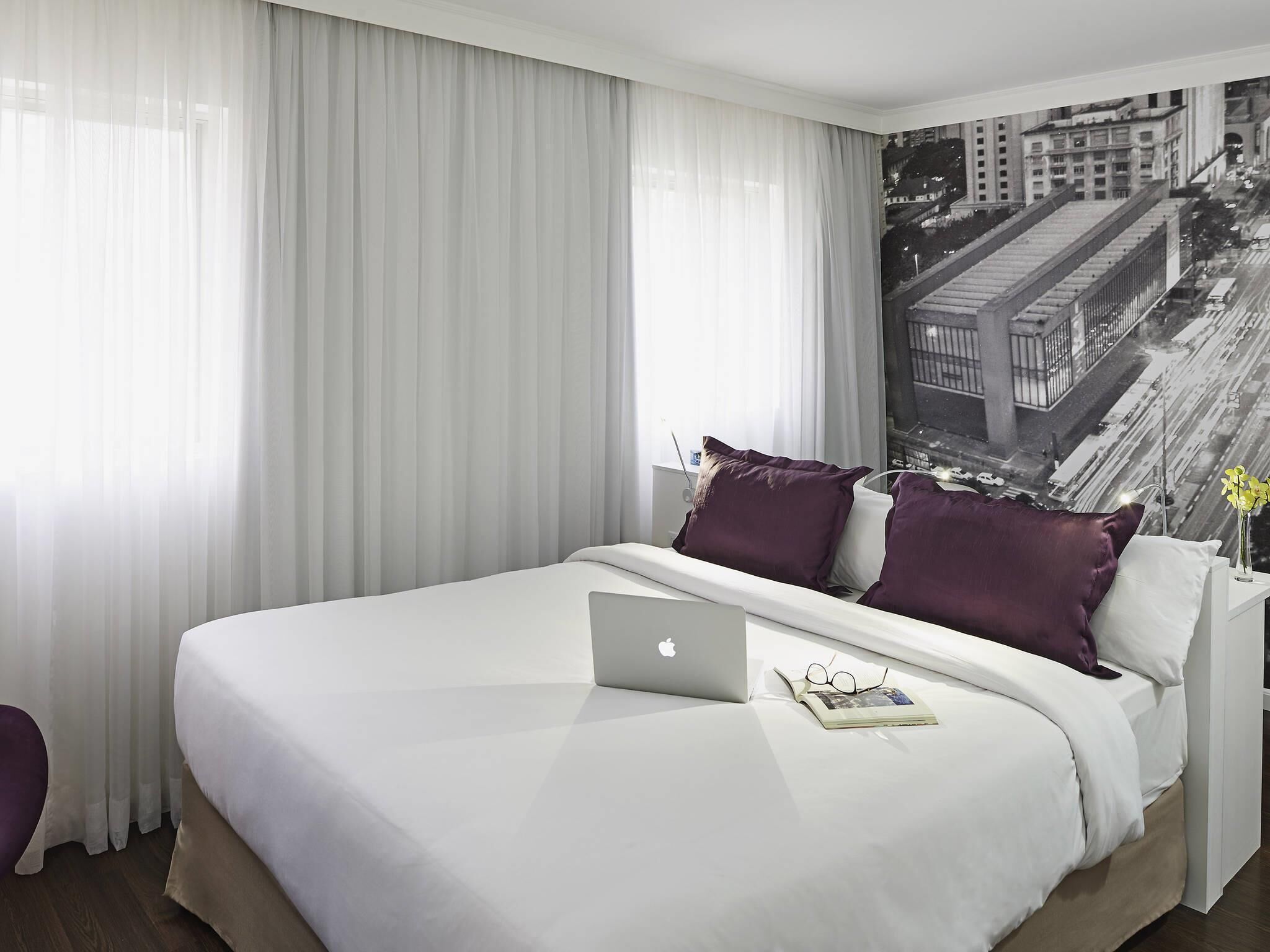 Superior Room, 1 Double Bed | Minibar, in-room safe, desk, laptop workspace
