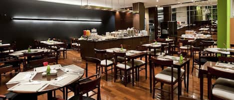 Breakfast, lunch, dinner served; international cuisine