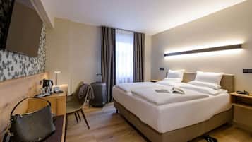 Habitación doble estándar, 1 cama matrimonial | Camas con pillow-top y artículos del minibar gratis