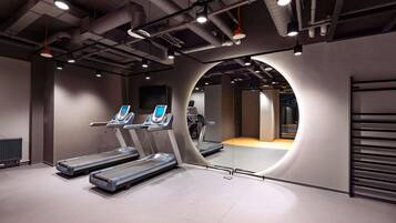 Innenpool, geöffnet von 07:00 Uhr bis 22:00 Uhr, Liegestühle