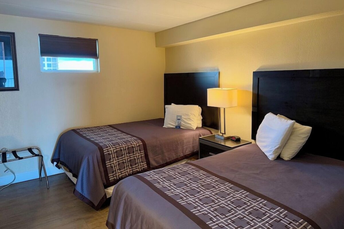 1 bedroom, in-room safe, iron/ironing board, free WiFi