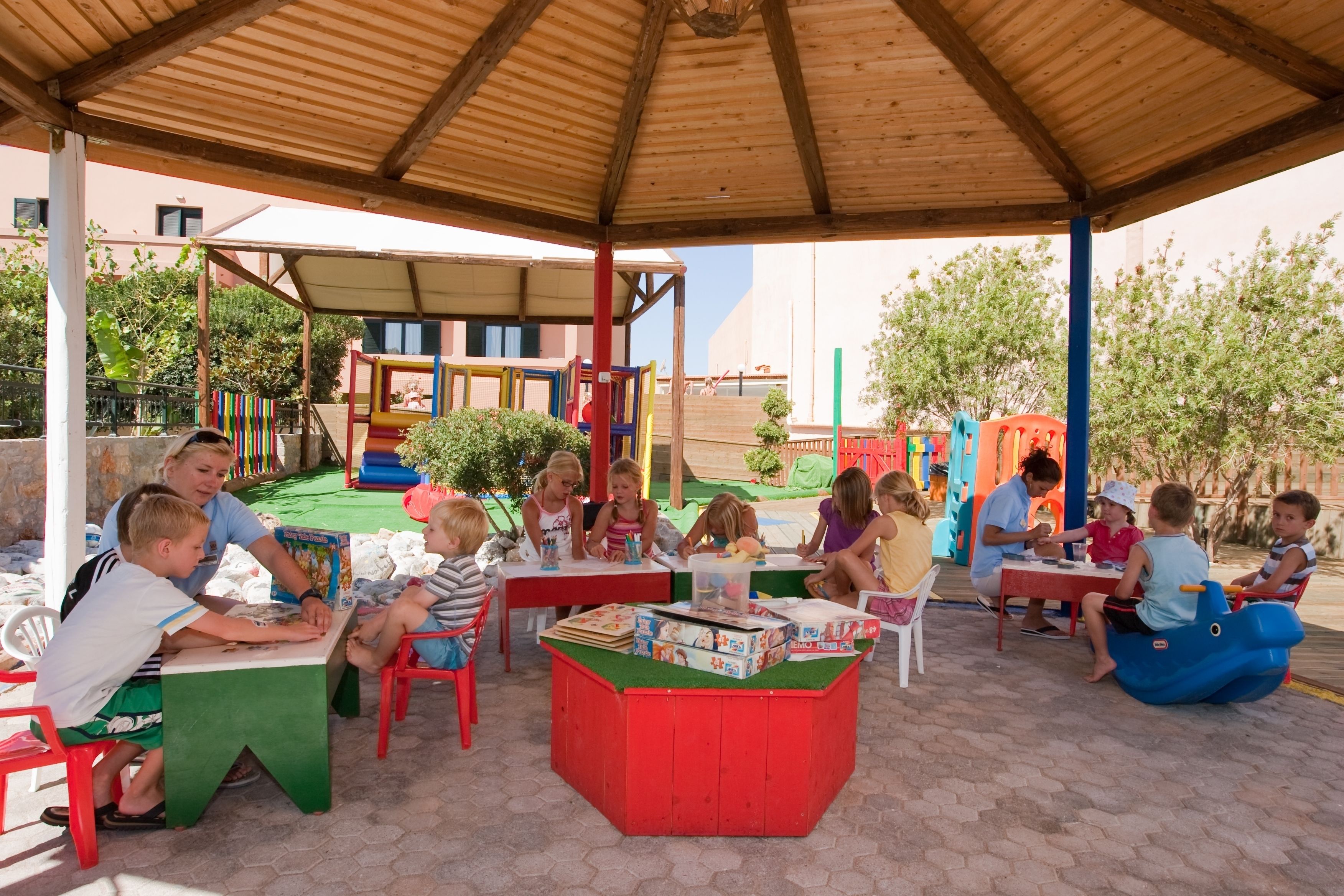 children’s play area – outdoor