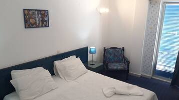 Twin Room, Mountain View | In-room safe, iron/ironing board, free cribs/infant beds, free WiFi