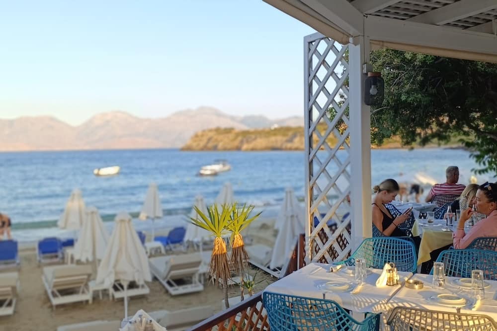 Faedra Beach Hotel
