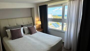 Family Suite | Laptop workspace, blackout curtains, soundproofing, iron/ironing board