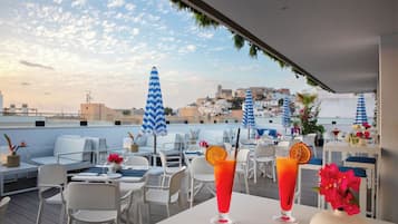 Poolbar
