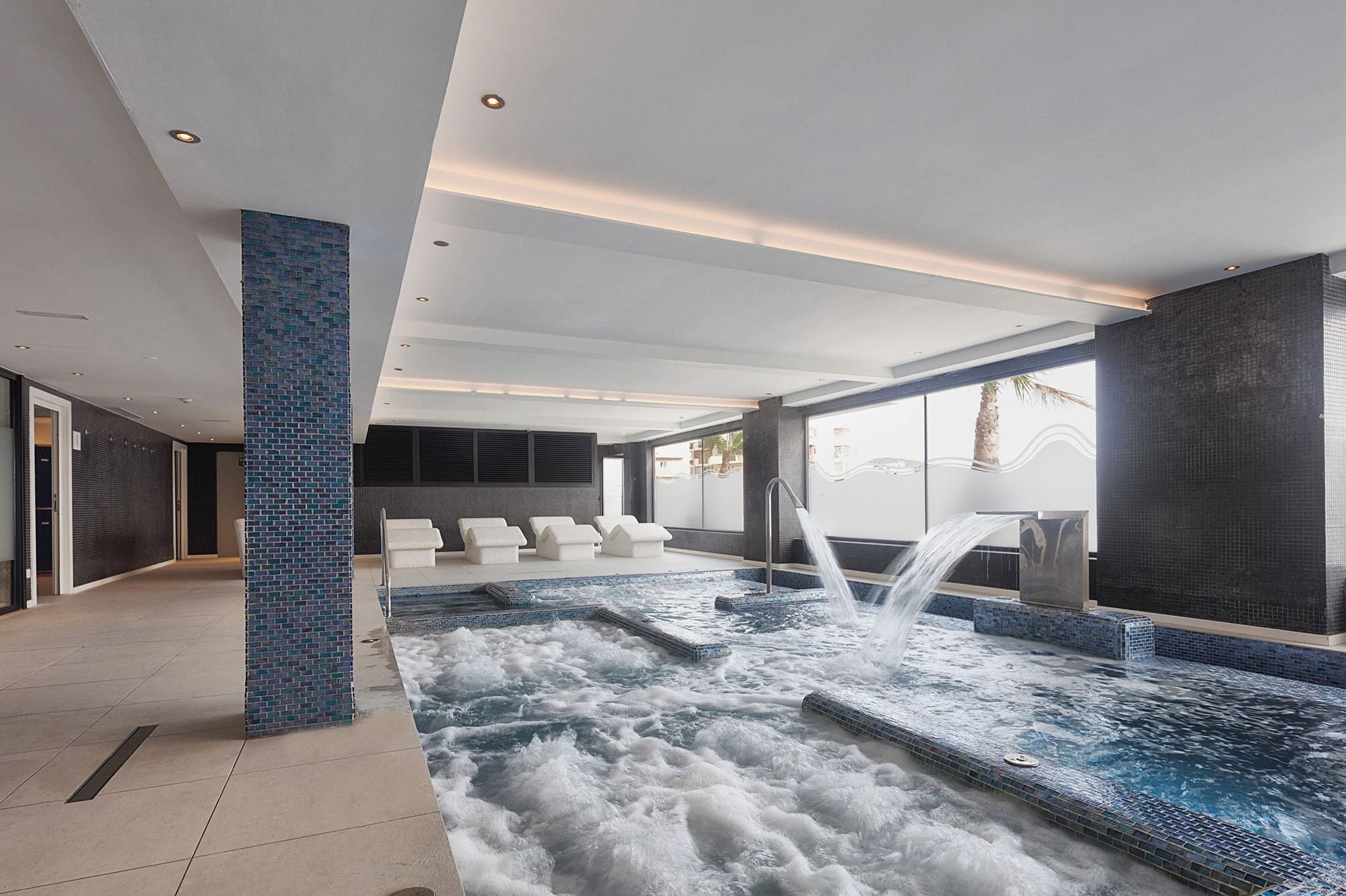 Un sauna, baño turco, masajes