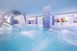 Een bubbelbad, lichaamsbehandelingen, hydrotherapie, body wraps