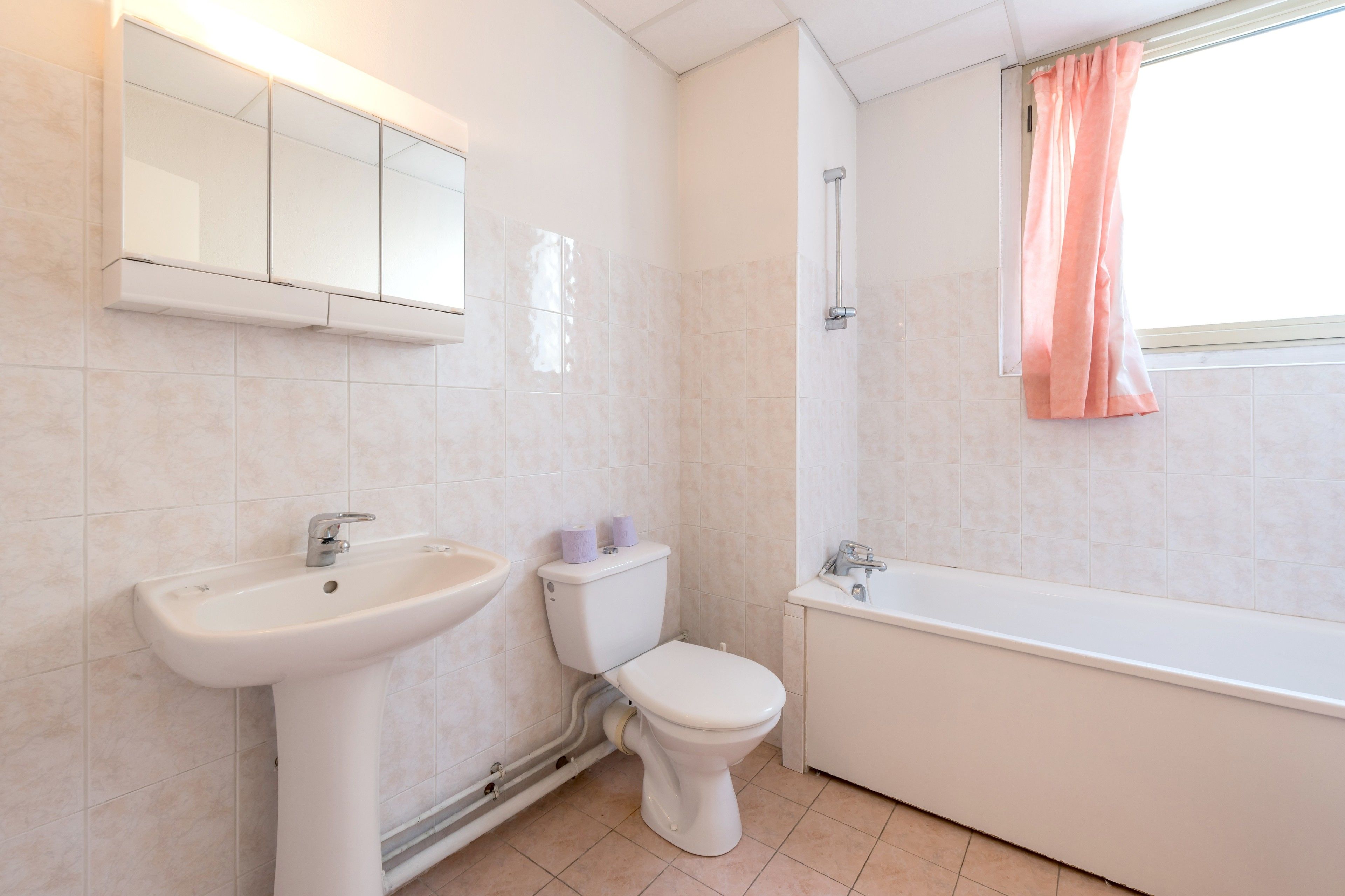 Apartment, 1 Bedroom | Bathroom | Free toiletries, hair dryer, towels