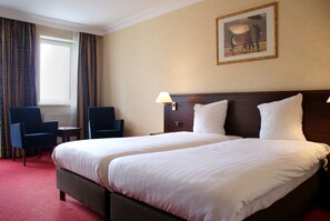 In-room safe, desk, free WiFi, bed sheets - Fletcher Hotel-Restaurant De Dikke Van Dale (Sluis)