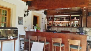 Bar (on property) - Matala Dimitris Villa (Faistos)