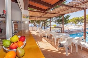 3 outdoor pools, pool umbrellas, pool loungers