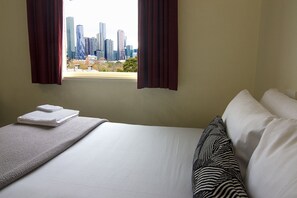 Miami Triple Room | In-room safe, free WiFi, bed sheets - Miami Hotel Melbourne (West Melbourne)
