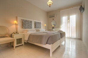 Standard Room, Garden View | In-room safe, blackout drapes, soundproofing, iron/ironing board - Hotel Coral (Corfu)
